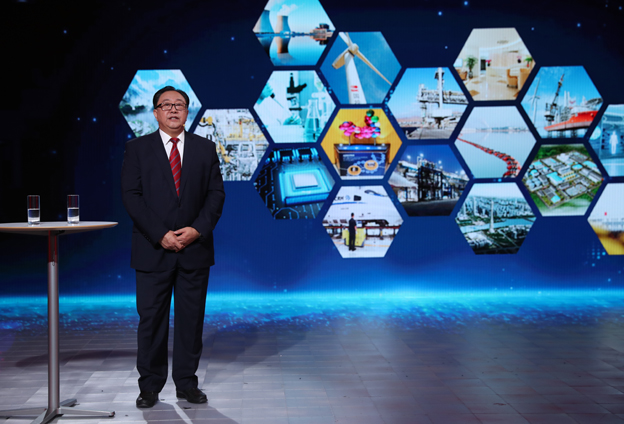 通過轉(zhuǎn)型，使我們的投資更多地滿足國家戰(zhàn)略的需要，真正做到“為國而投”