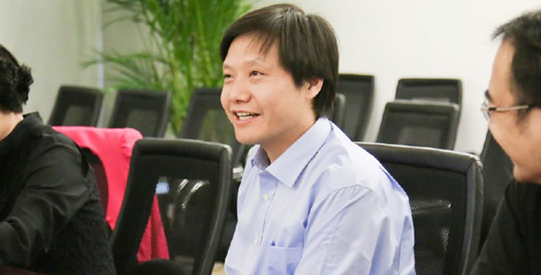 小米科技董事長(zhǎng)雷軍——中國(guó)經(jīng)濟(jì)持續(xù)崛起、文化軟實(shí)力不斷增強(qiáng)，給與了中國(guó)品牌真正走向世界的寶貴推動(dòng)力。小米希望順勢(shì)而為，讓全球所有人都能享受科技的樂(lè)趣，并成為值得國(guó)人驕傲的世界品牌。