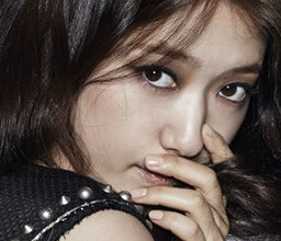 女星波浪卷發(fā)美著呢！