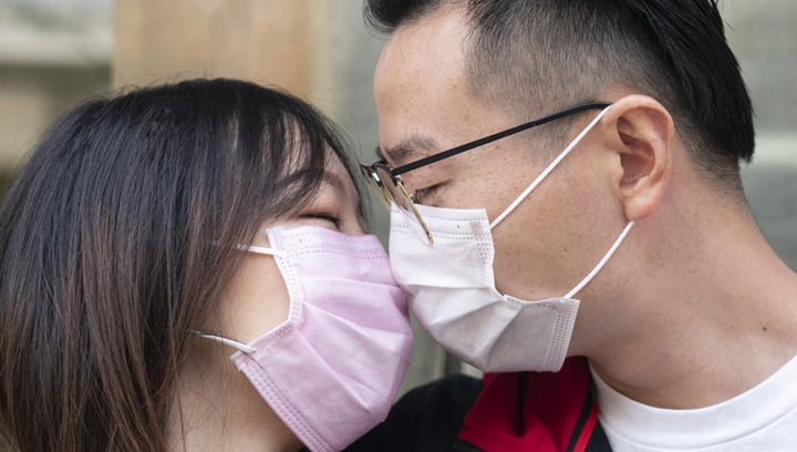 武漢新婚夫妻：經(jīng)此一疫，更懂家的分量