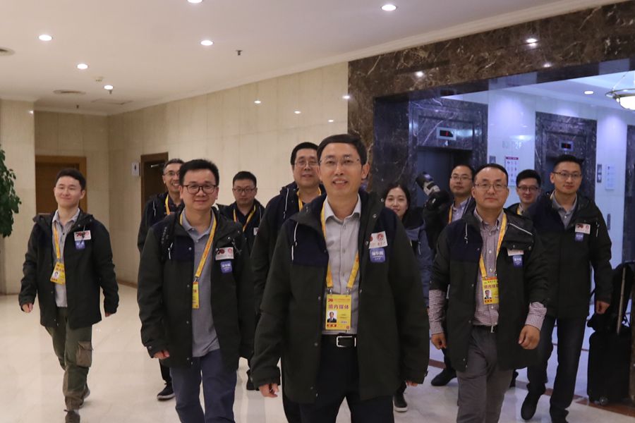 新華網(wǎng)國慶前方報道團隊，出發(fā)啦！