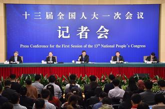 國(guó)家發(fā)改委主任何立峰等就“創(chuàng)新和完善宏觀調(diào)控，推動(dòng)高質(zhì)量發(fā)展”答記者問(wèn)