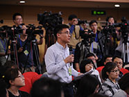 哈薩克斯坦國家電視臺(tái)記者提問