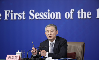 國(guó)資委副秘書長(zhǎng)、新聞發(fā)言人彭華崗