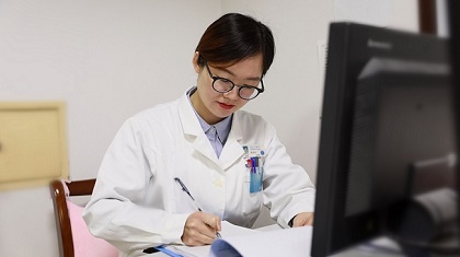 有才！這位女醫(yī)生自創(chuàng)說唱視頻，讓科普更“接地氣”