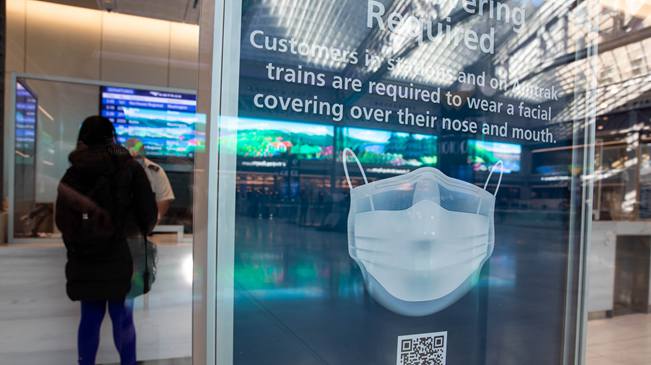 23天增500萬例！ 美國新冠確診病例增速創(chuàng)新高