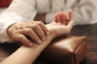 【健康解碼】中醫(yī)藥如何治療股骨頭壞死？