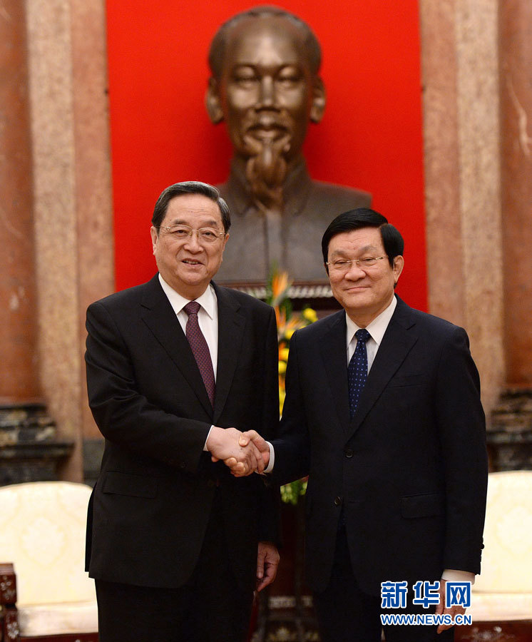 12月25日至27日，中共中央政治局常委、全國(guó)政協(xié)主席俞正聲對(duì)越南進(jìn)行正式訪問(wèn)。這是12月26日，俞正聲在河內(nèi)會(huì)見(jiàn)越南國(guó)家主席張晉創(chuàng)。 新華社記者馬占成攝