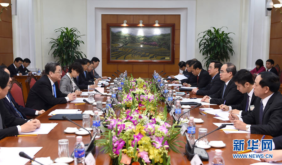 12月25日至27日，中共中央政治局常委、全國(guó)政協(xié)主席俞正聲對(duì)越南進(jìn)行正式訪問(wèn)。這是12月26日，俞正聲在河內(nèi)與越南祖國(guó)陣線主席阮善仁舉行會(huì)談。 新華社記者馬占成攝