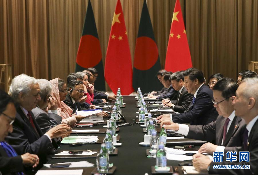 9月26日，國家主席習近平在紐約會見孟加拉國總理哈西娜。新華社記者蘭紅光攝 