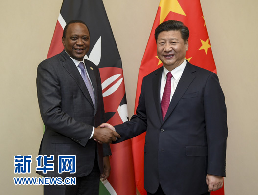 12月3日，國家主席習(xí)近平在約翰內(nèi)斯堡會(huì)見肯尼亞總統(tǒng)肯雅塔。新華社記者 謝環(huán)馳 攝