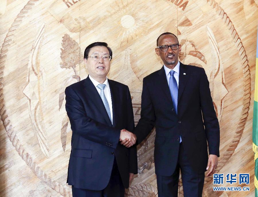 3月22日至23日，全國人大常委會委員長張德江對盧旺達進行正式友好訪問。這是3月23日，張德江在盧旺達首都基加利會見盧旺達總統(tǒng)卡加梅。新華社記者 丁林 攝