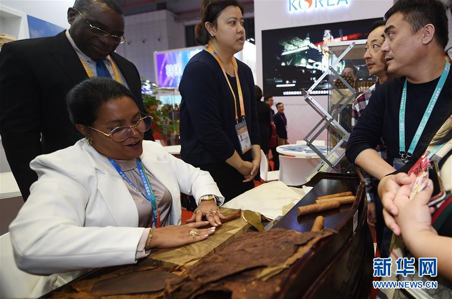(新華全媒頭條·圖文互動(dòng))(8)共享中國機(jī)遇 共創(chuàng)美好未來——聆聽首屆中國國際進(jìn)口博覽會(huì)上的開放發(fā)展奏鳴曲