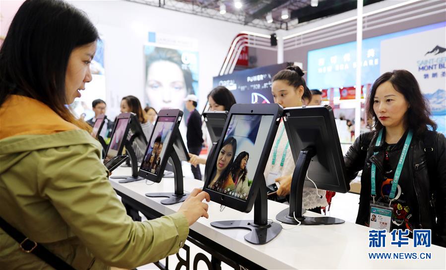 (新華全媒頭條·圖文互動)(7)從進(jìn)博會到“雙11” 超級訂單背后蘊(yùn)藏中國動能