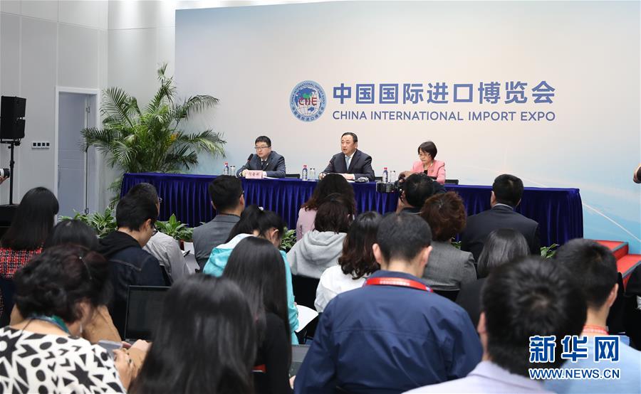 (新華全媒頭條·圖文互動(dòng))(1)從進(jìn)博會(huì)到“雙11” 超級(jí)訂單背后蘊(yùn)藏中國(guó)動(dòng)能