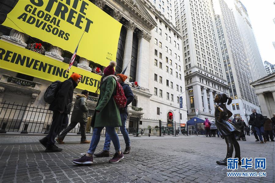 （國際）（2）紐約&ldquo;無畏女孩&rdquo;&ldquo;搬家&rdquo;