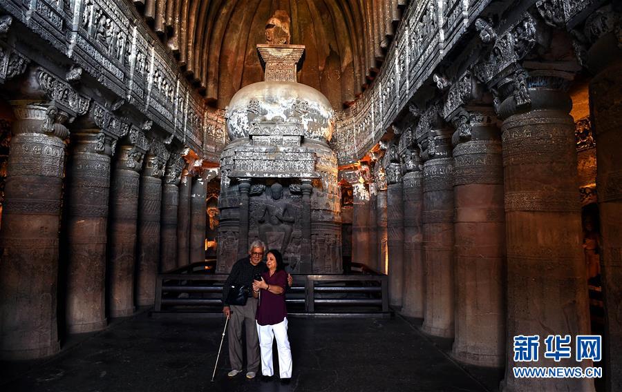 (國(guó)際)(1)走進(jìn)印度阿旃陀石窟