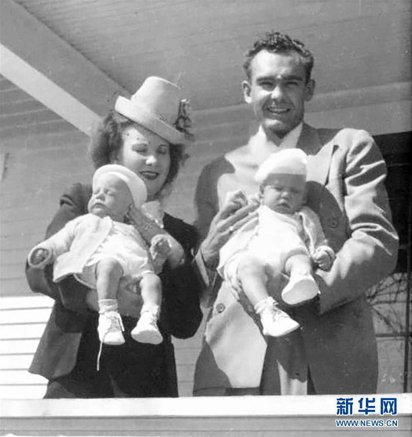 (國(guó)際· 圖文互動(dòng))(5)通訊:“和平是我們共同的追求”——美國(guó)“飛虎隊(duì)”父子的中國(guó)情緣