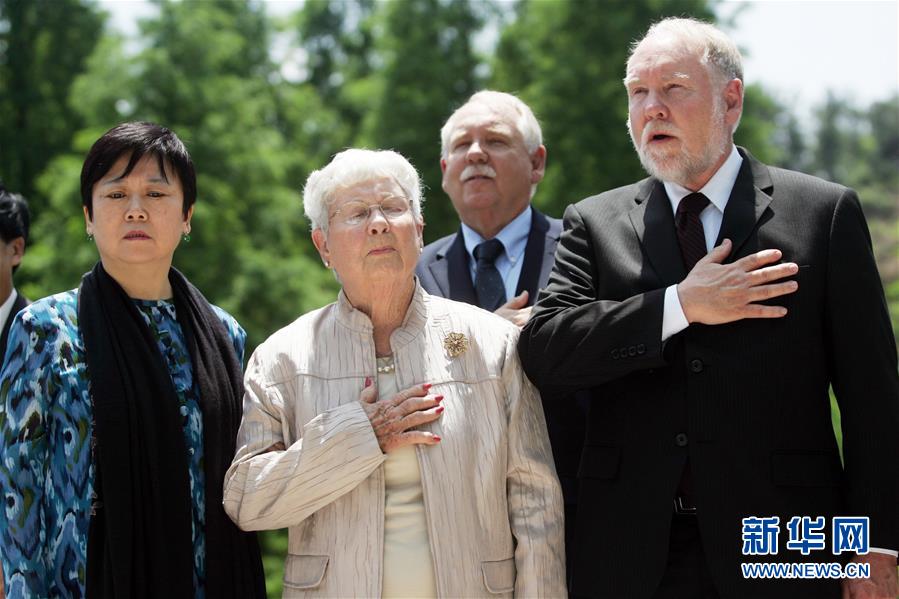 (國(guó)際· 圖文互動(dòng))(11)通訊:“和平是我們共同的追求”——美國(guó)“飛虎隊(duì)”父子的中國(guó)情緣