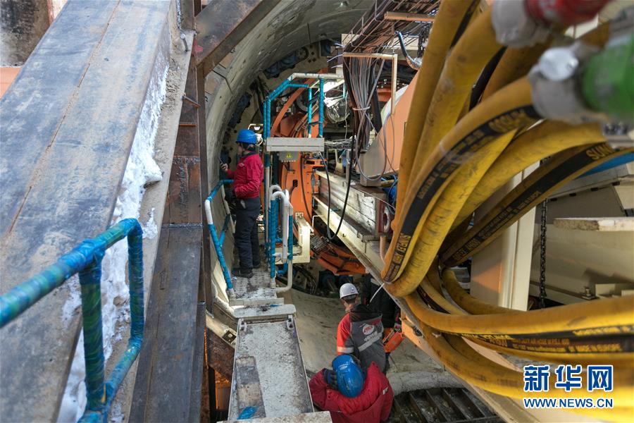 (習(xí)近平出訪配合稿·圖文互動(dòng))(5)通訊:歷史悠久地鐵中的新力量——中國(guó)公司助力莫斯科地鐵建設(shè)