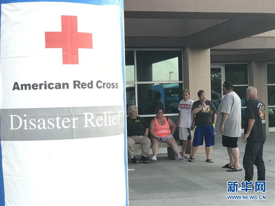 (國際)(2)美國加州強(qiáng)震過后余震頻繁 震中地區(qū)進(jìn)入緊急狀態(tài)