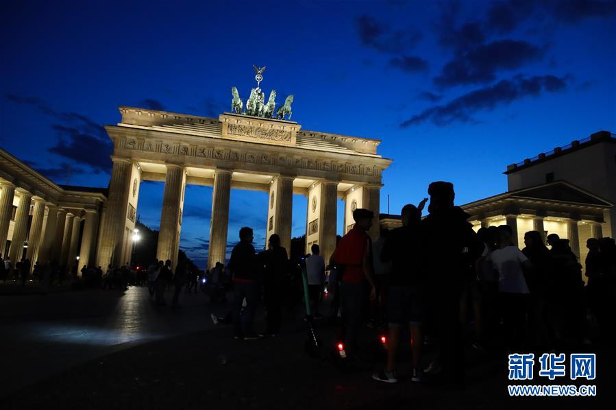 （國際）（7）德國柏林：夜來&ldquo;菩提樹下&rdquo;