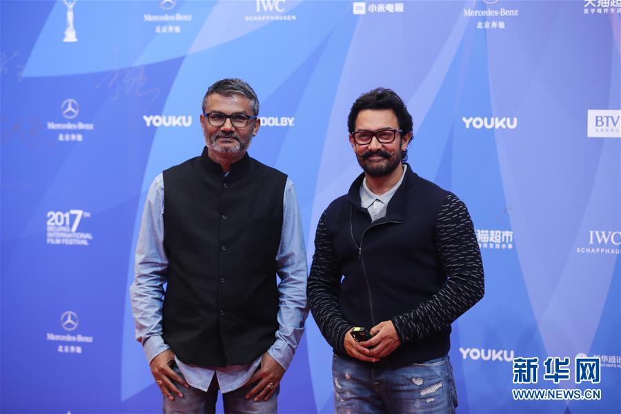 （習近平出訪配合稿·圖文互動）（3）特稿：電影、瑜伽、智能手機——中印兩個文明古國交往“新故事”