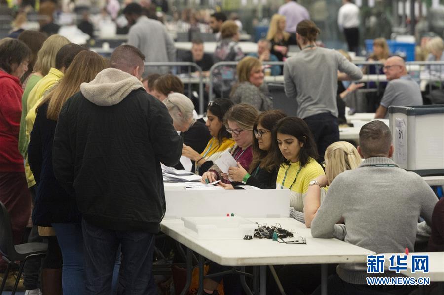 (國際)(3)出口民調(diào)顯示英國保守黨在議會選舉中領(lǐng)先