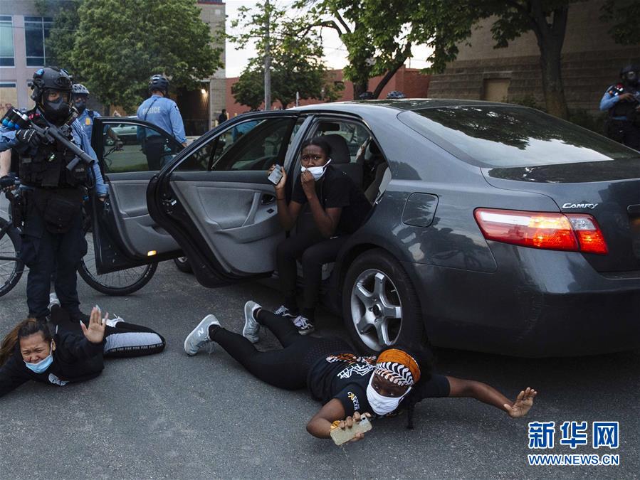 (國際)(2)美國明尼阿波利斯的抗議示威活動(dòng)持續(xù)