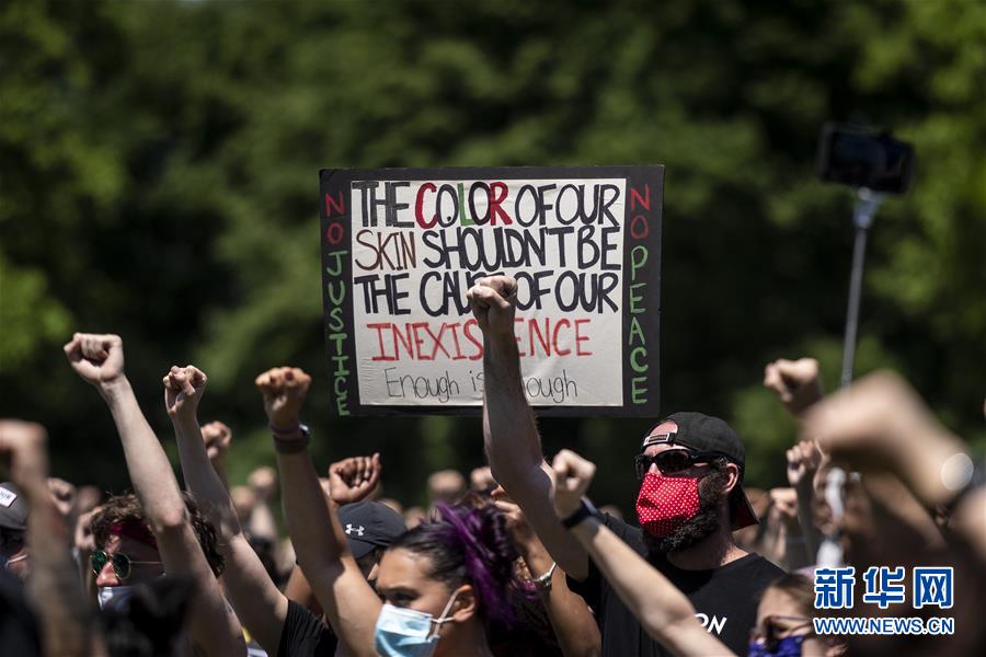 (國際)(10)美國民眾繼續(xù)舉行游行示威抗議種族歧視