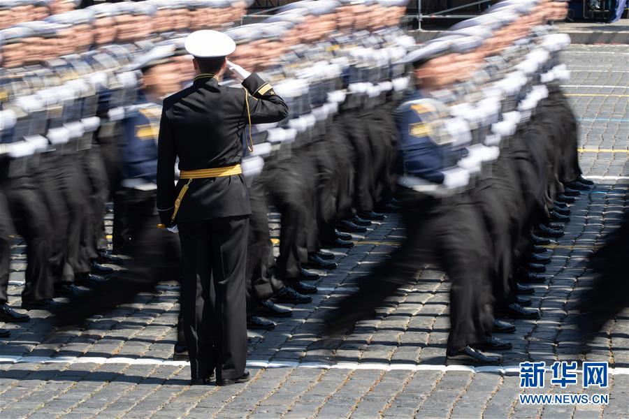 (國際)(5)俄羅斯隆重舉行紀(jì)念衛(wèi)國戰(zhàn)爭(zhēng)勝利75周年閱兵式