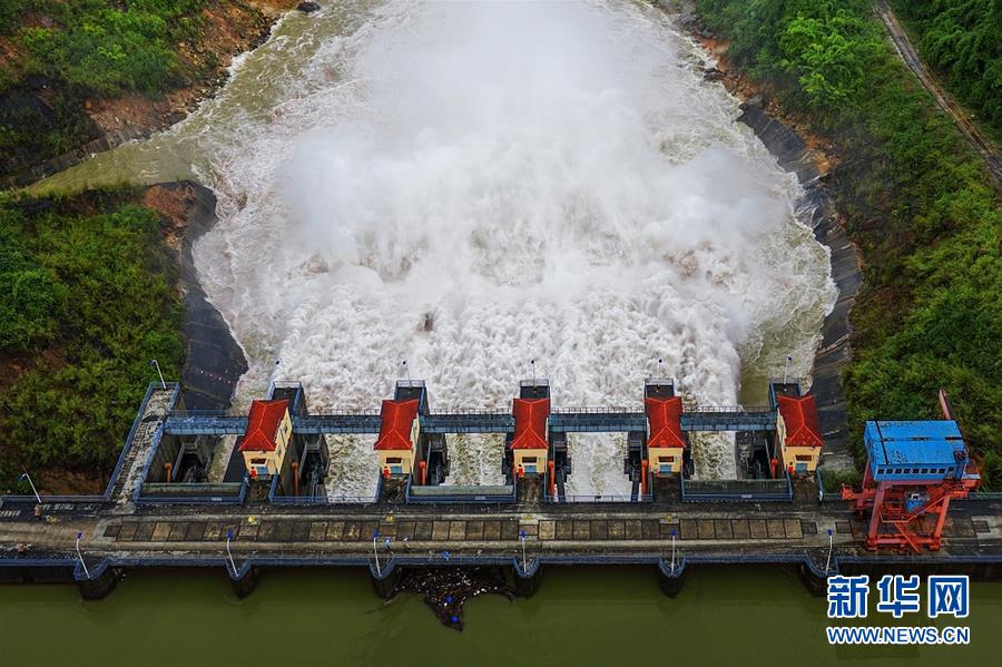 (國(guó)際·圖文互動(dòng))(5)通訊:踐行綠色發(fā)展 持續(xù)造福民生——記中國(guó)華電柬埔寨額勒賽水電站項(xiàng)目