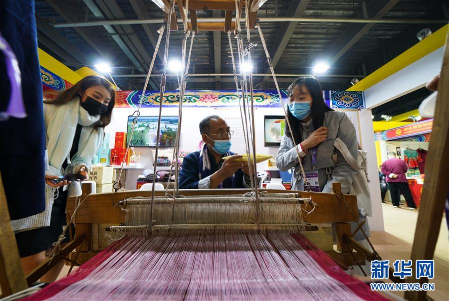 (第三屆進(jìn)博會(huì))(2)非遺項(xiàng)目亮相進(jìn)博會(huì)