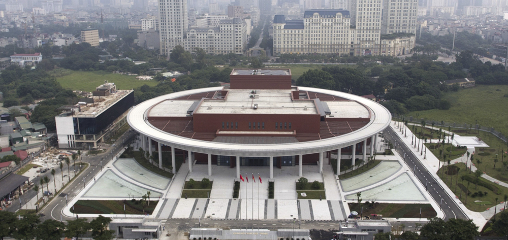 “盡心盡力建好中越友誼精品工程！”——越中友誼宮落成記