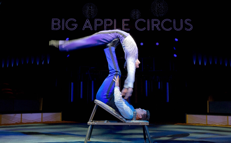 吉尼斯世界紀錄日：32次！30秒蹬人空翻最多次數(shù)